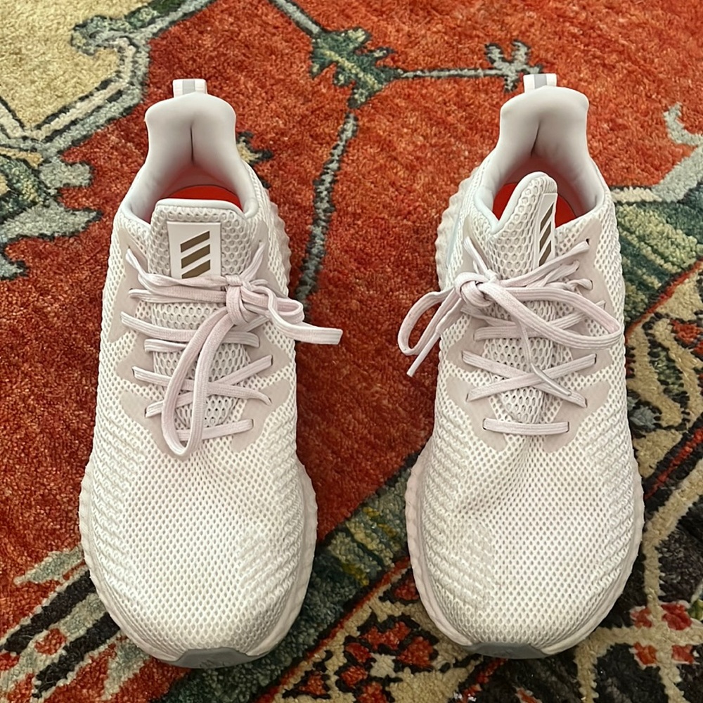 COPY - Adidas alphaboost - EUC - barely worn -